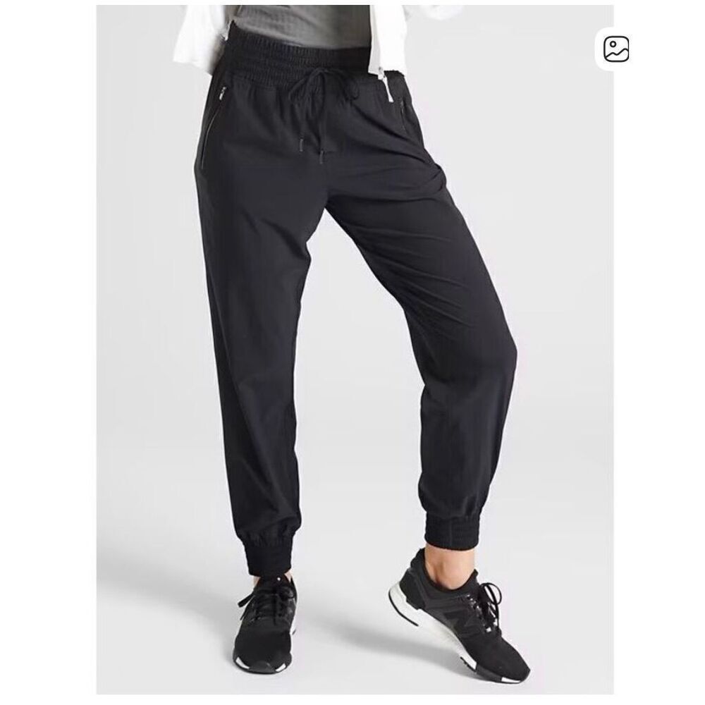 Athleta Black Camden Jogger Pants sz 8P EUC